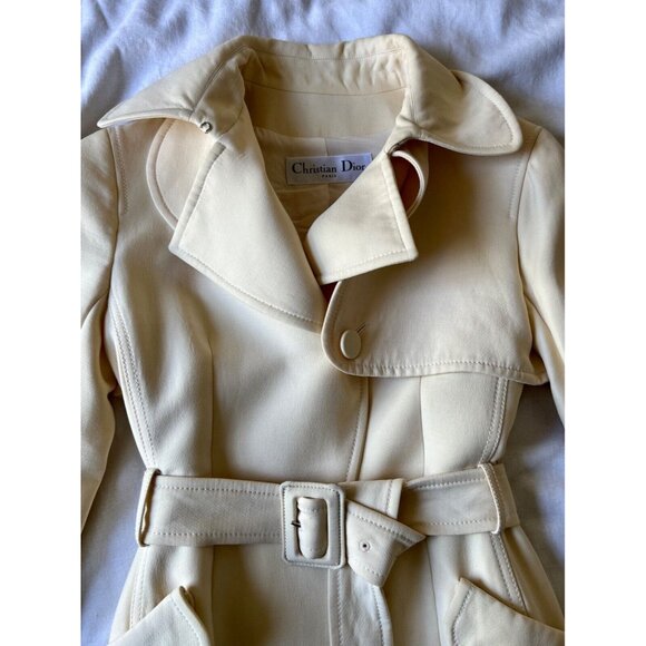 SOLD Auth Vintage Christian Dior Yellow Silk Belted Structured Coat Size XS - Picture 11 of 16